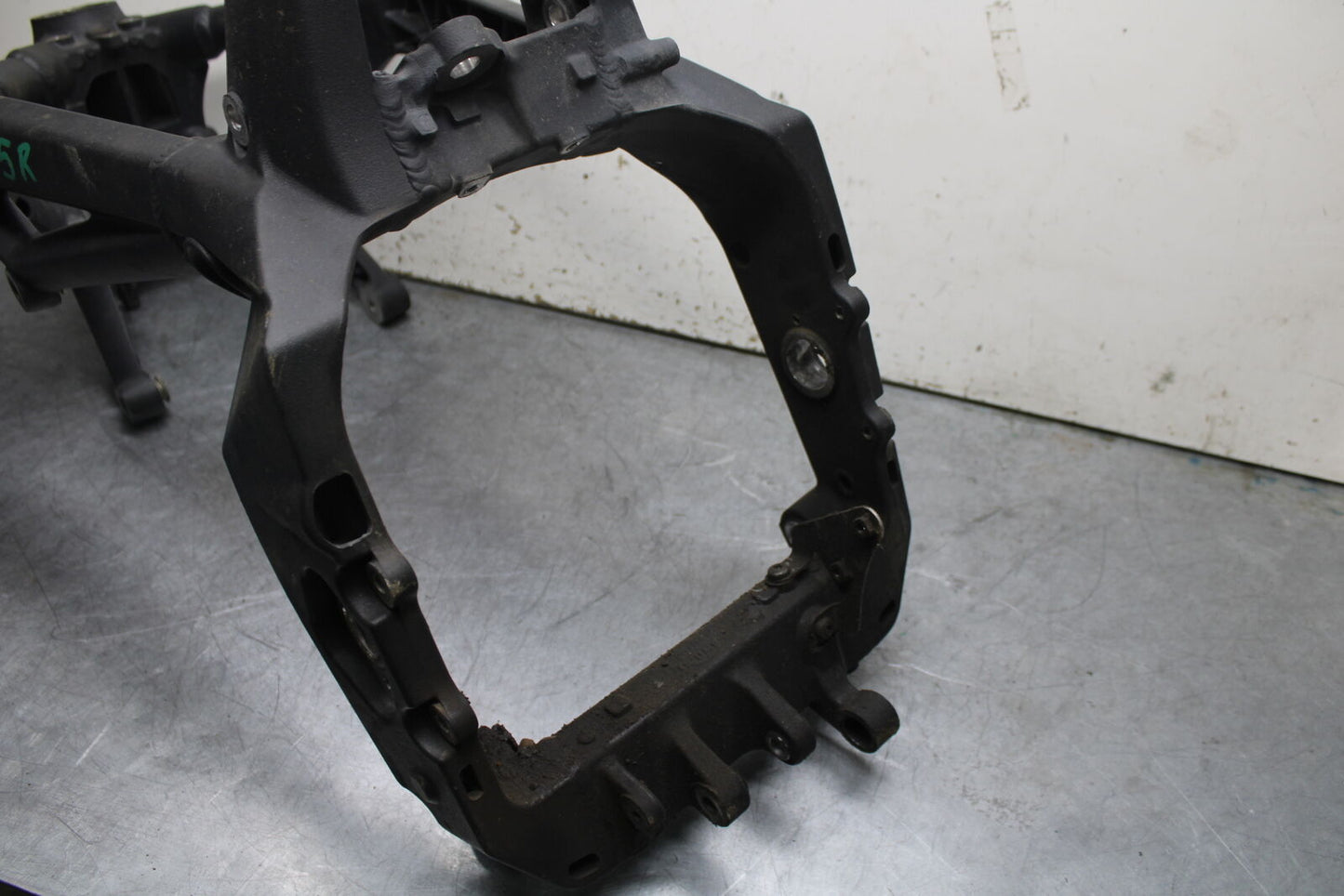 07-08 TRIUMPH DAYTONA 675 FRAME CHASSIS BB685