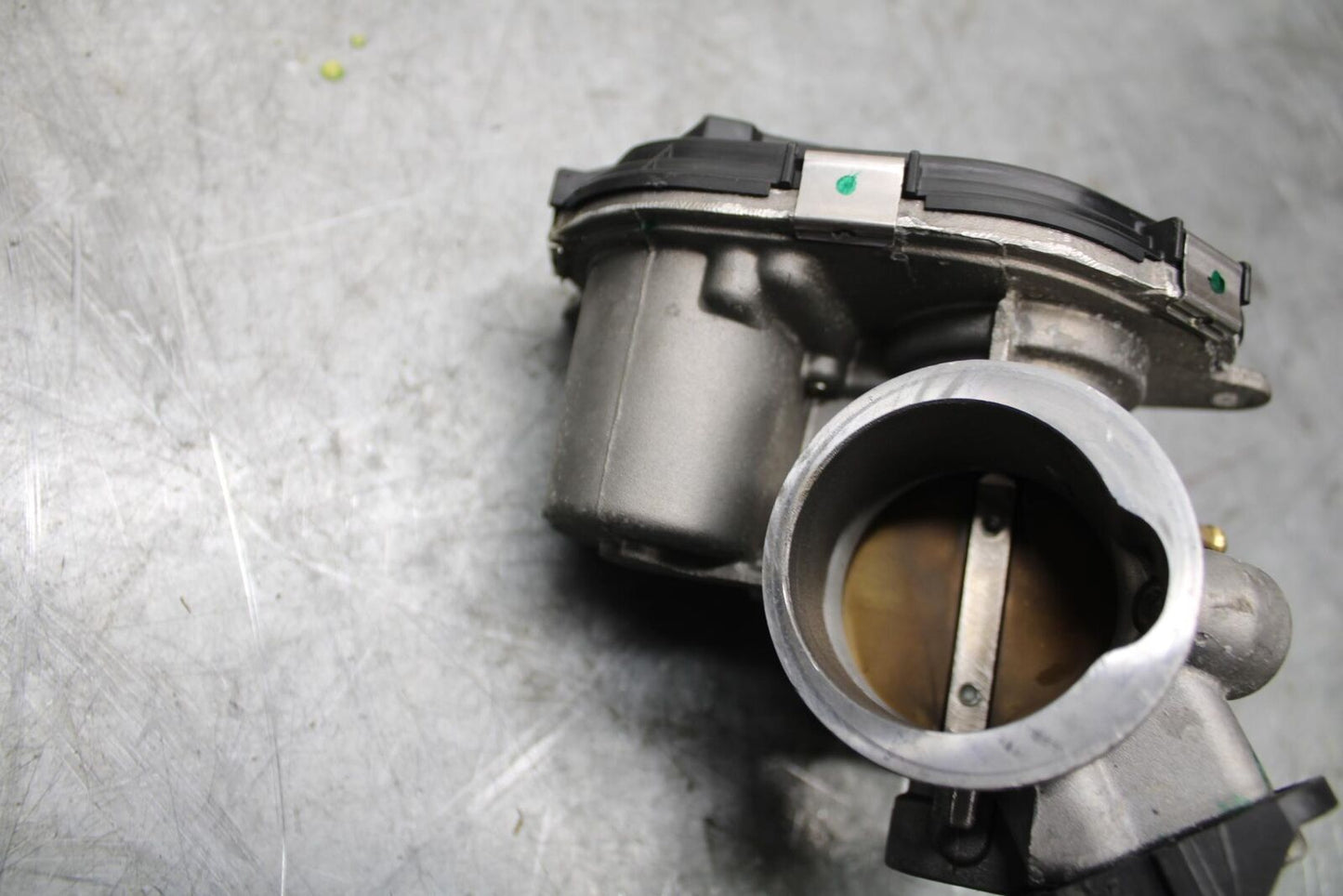 22-23 HUSQVARNA VITPILEN 401 MAIN FUEL INJECTORS / THROTTLE BODIES BB541