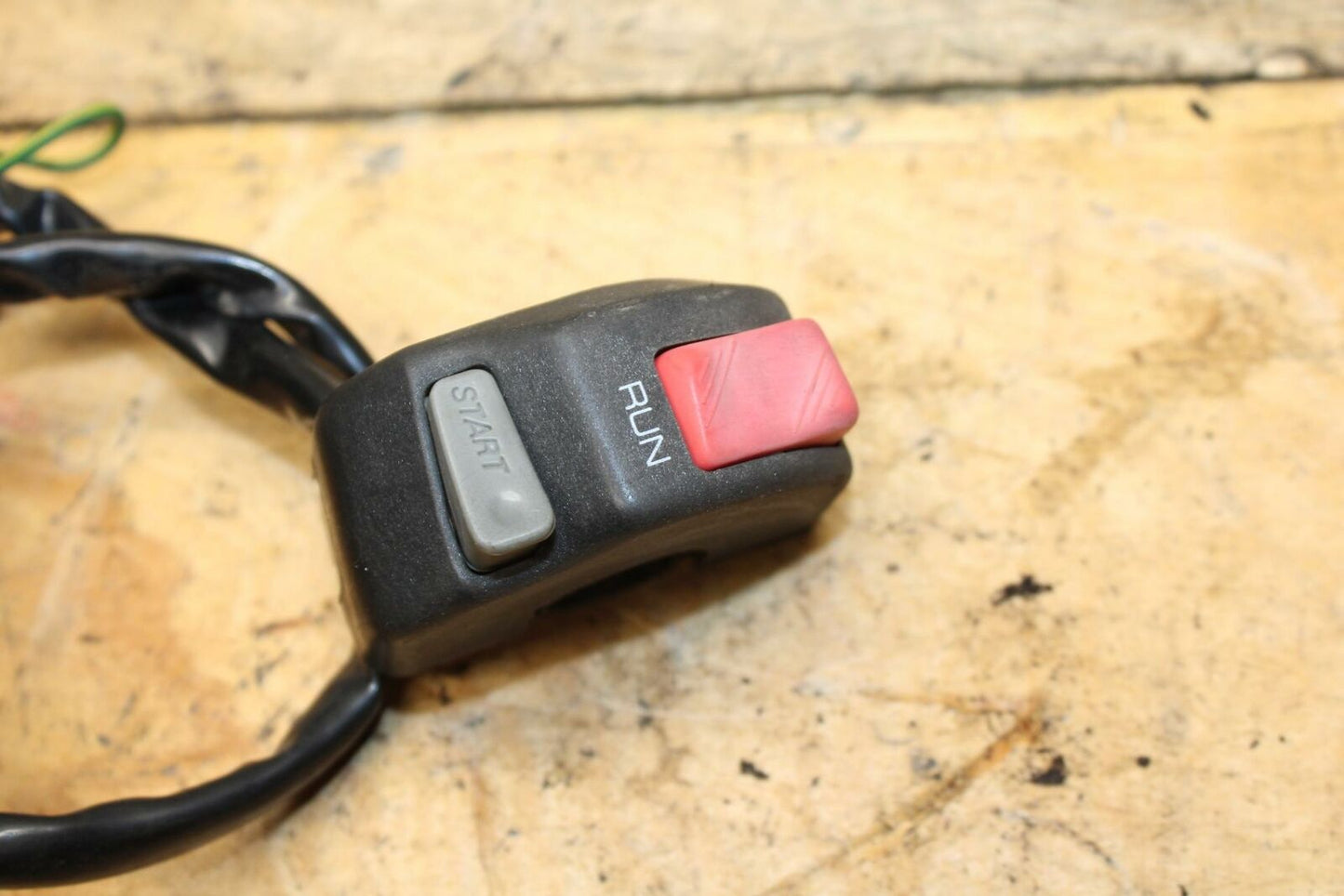 91-93 YAMAHA FZR1000 RIGHT CLIP ON HANDLE KILL OFF START SWITCH SWITCHES BB339