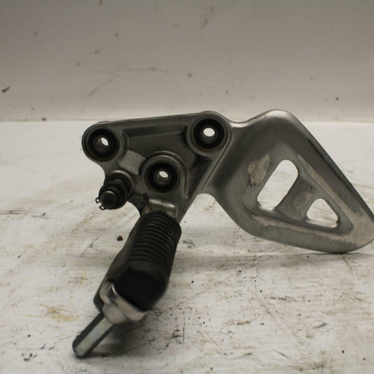00-07 SUZUKI HAYABUSA LEFT REARSET REAR SET DRIVER FOOT PEG BRACKET MOUNT  BB281