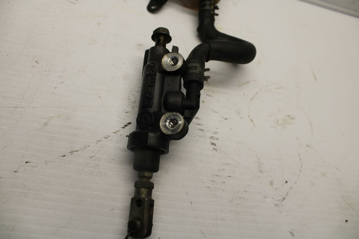 96 YAMAHA YZF750R REAR BREMBO BRAKE MASTER CYLINDER W RESERVOIR BB237