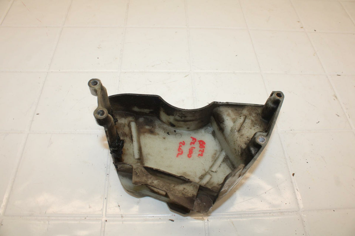 01-05 YAMAHA FZS1000 ENGINE SPROCKET COVER BB 04