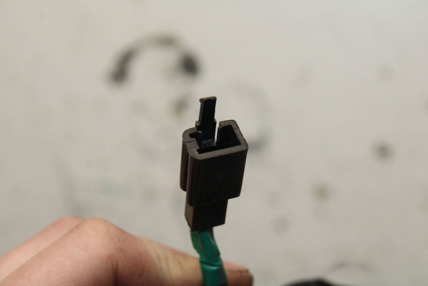 19-22 KAWASAKI Z400 REAR BACK TAIL LIGHT MOUNT BRACKET AND LIGHT BB738