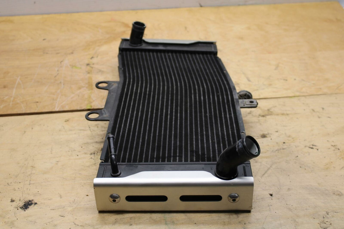 07-12 SUZUKI BANDIT 650S ENGINE RADIATOR MOTOR COOLER COOLING RADIATER BB328