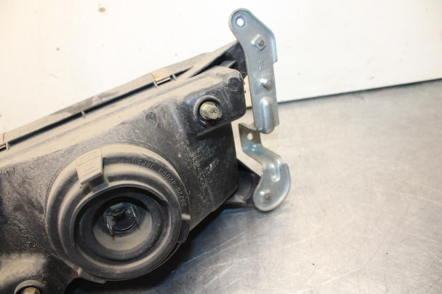 1995 Suzuki RF600R FRONT HEADLIGHT HEAD LIGHT LAMP BB615