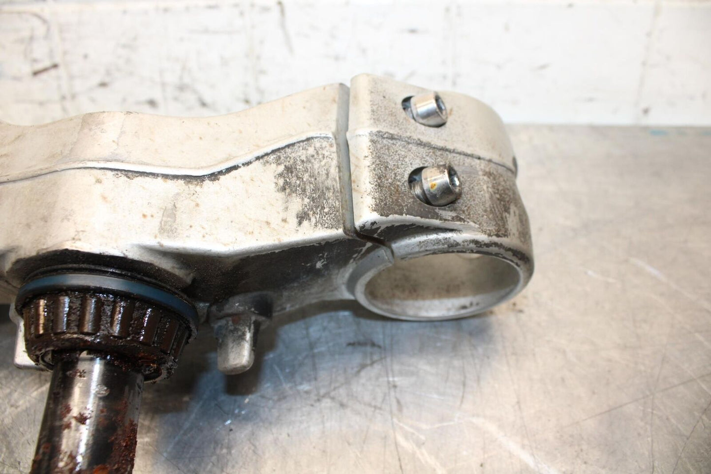 2008 Aprilia Shiver 750 SL750 FRONT FORKS CLAMP LOWER TRIPLE TREE STEM BB551