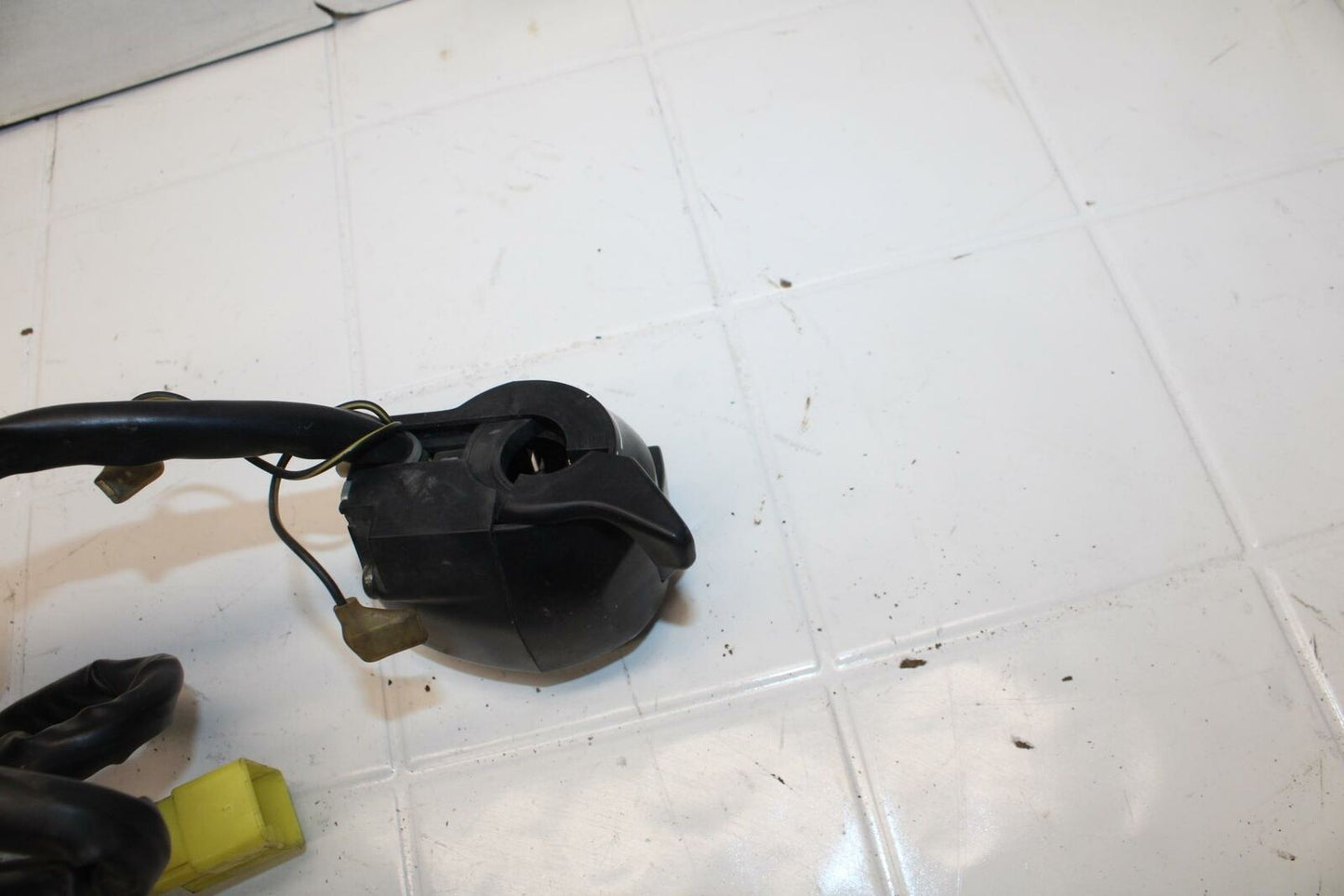 97-00 SUZUKI BANDIT 1200 LEFT CLIP ON HANDLE HORN SIGNALS SWITCH SWITCHES BB08