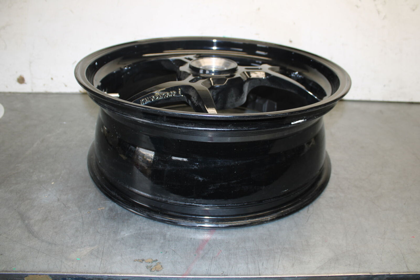 12-15 DUCATI 1199 PANIGALE REAR WHEEL BACK RIM BB705