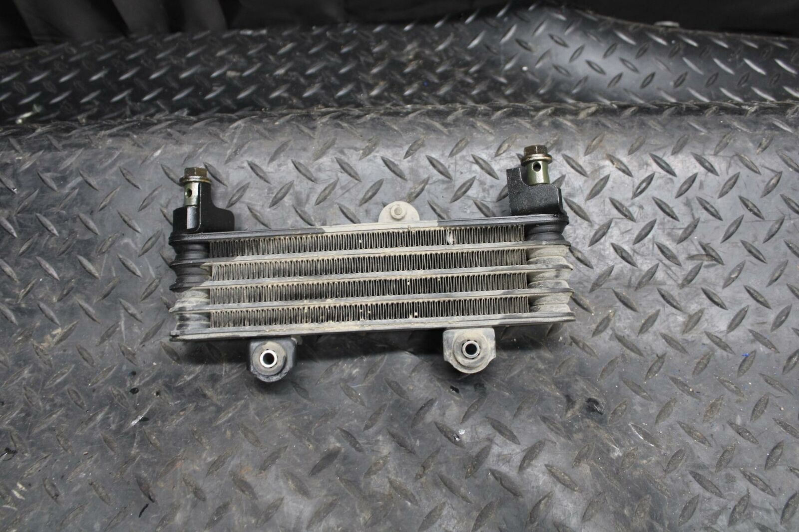 03 SUZUKI SV650S ENGINE MOTOR OIL COOLER  BB219