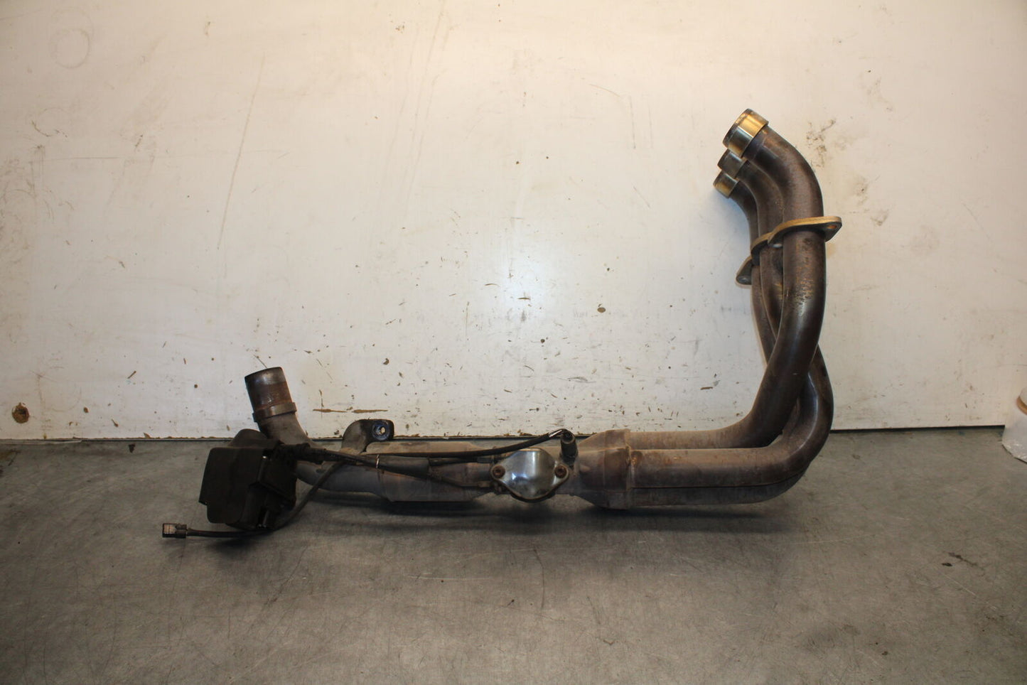 07-08 TRIUMPH DAYTONA 675 EXHAUST HEADER PIPES MANIFOLD BB685
