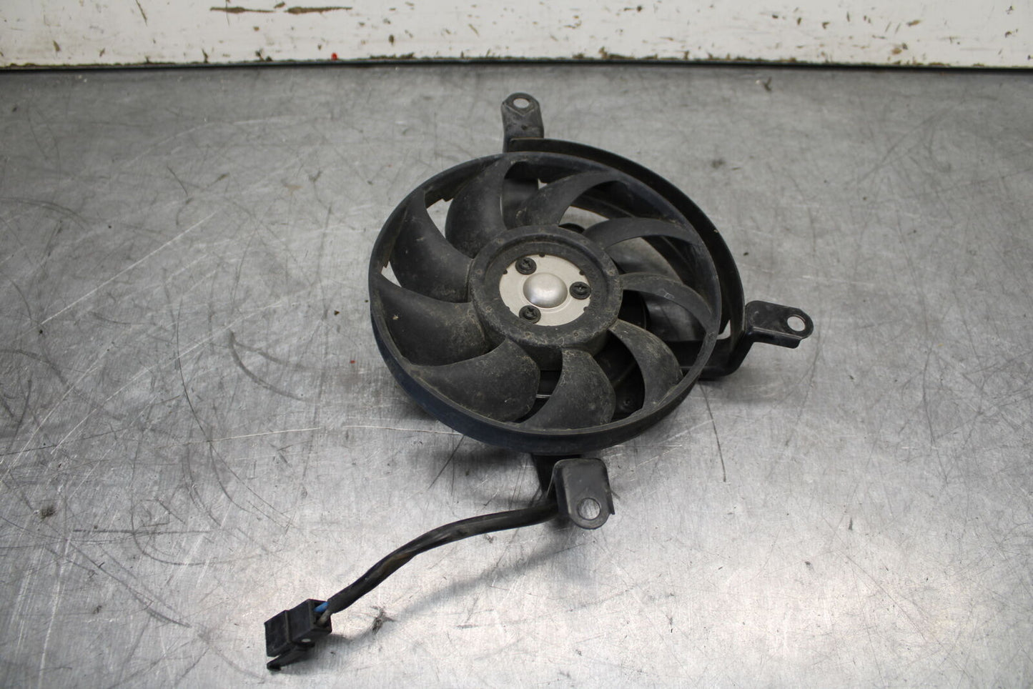 12-17 KAWASAKI ER-6N Z650 ENGINE RADIATOR COOLING FAN BB709