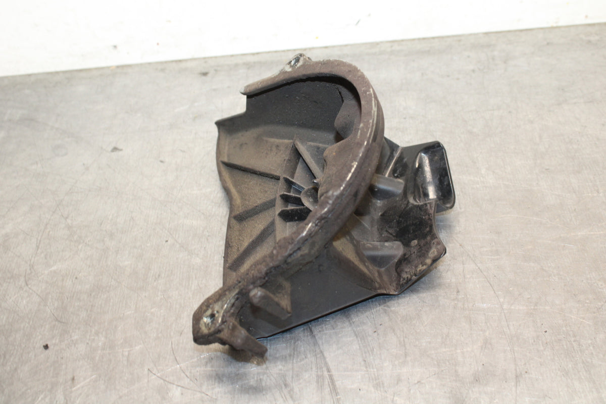 10-11 HONDA CBR1000RR ENGINE SPROCKET COVER BB128