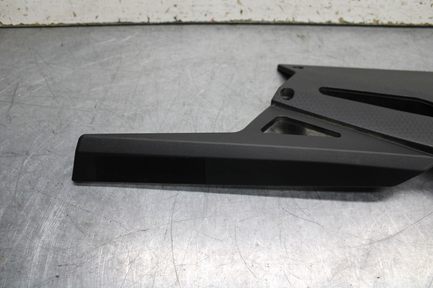 21-24 APRILIA TUONO 660 FACTORY REAR BACK DRIVE CHAIN GUARD COVER SHIELD BB733