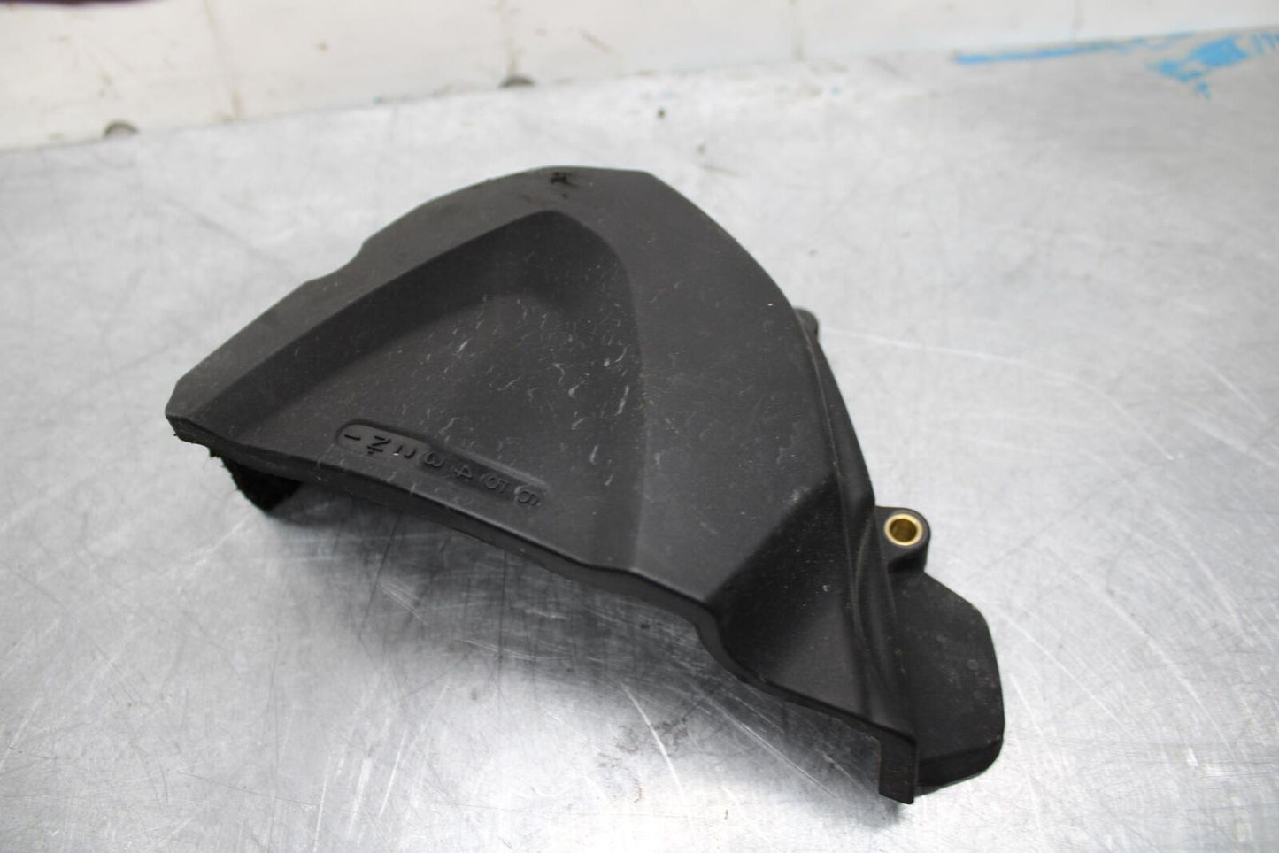 06-07 TRIUMPH DAYTONA 675 DAYTONA 675 ENGINE SPROCKET COVER BB441