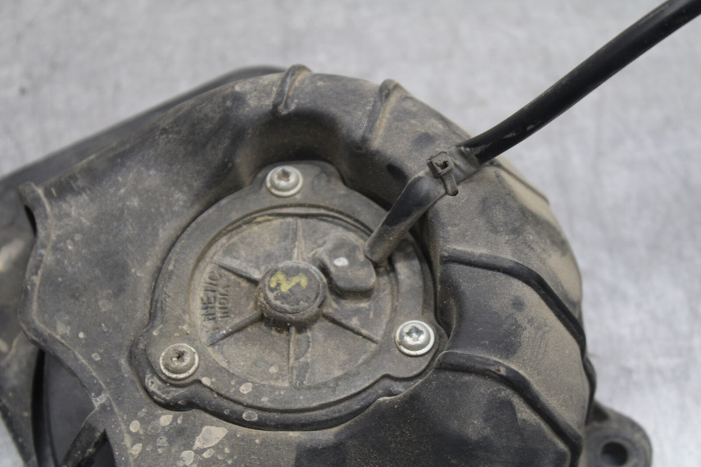 13-16 KTM 390 DUKE ENGINE RADIATOR COOLING FAN BB748