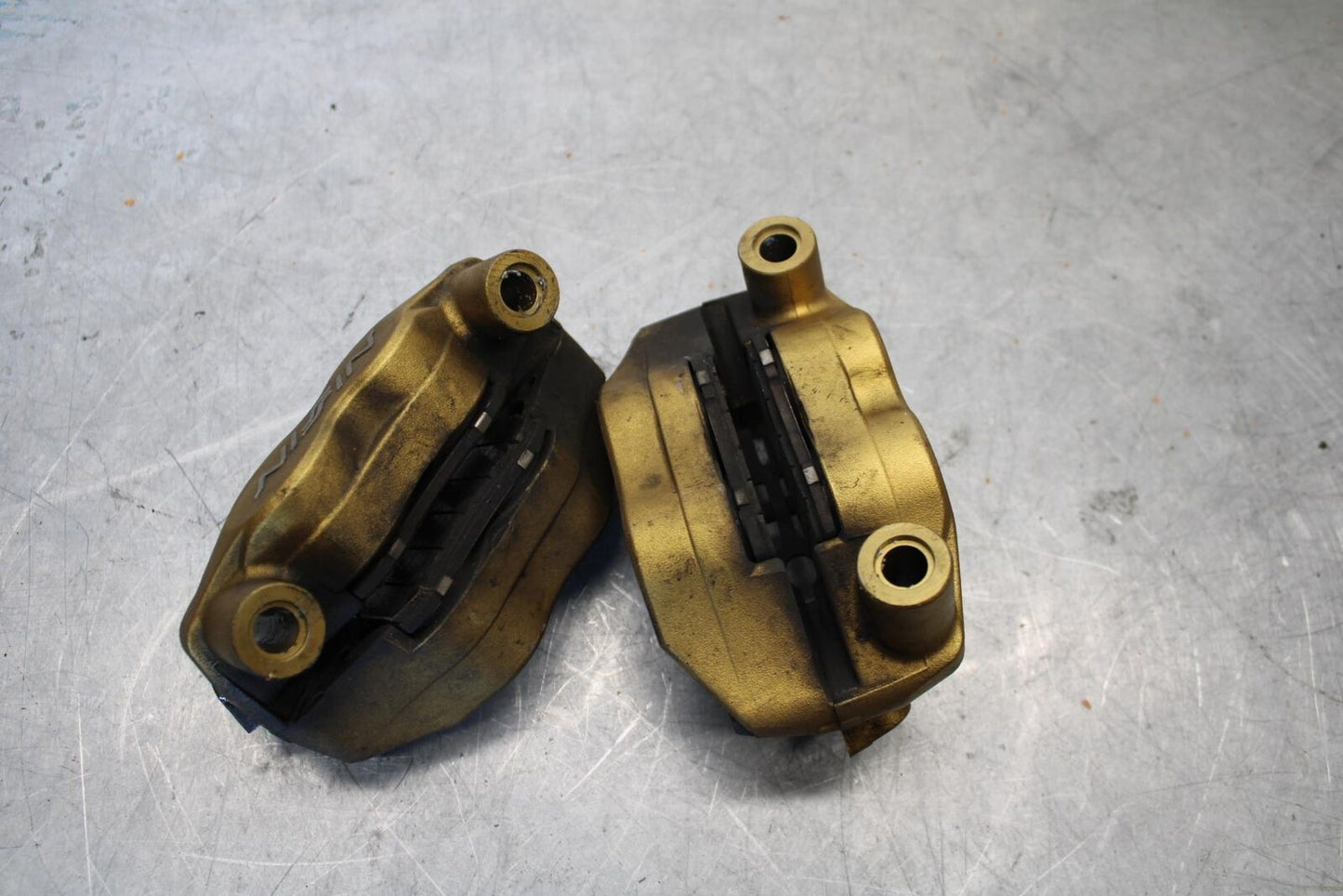 2006 Triumph Daytona 675 Triple FRONT BRAKE CALIPER SET PAIR CALIPERS BB434