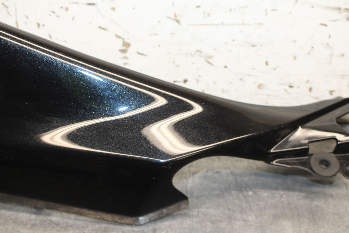 19-22 KAWASAKI Z400 RIGHT REAR BACK TAIL FAIRING COWL SHROUD BB738