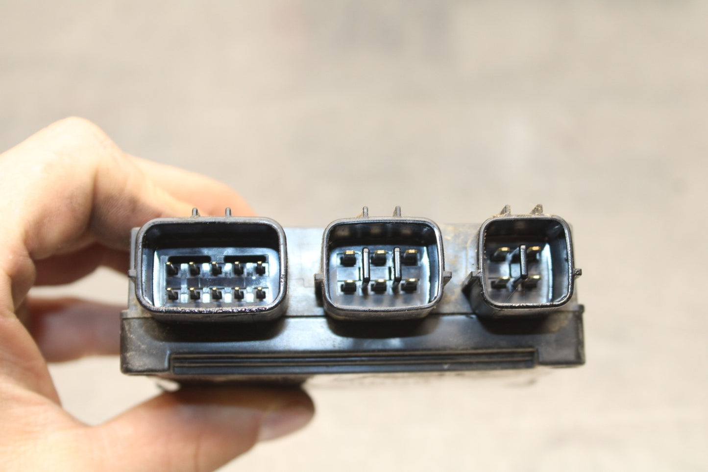 09-10 KAWASAKI ER-6N RELAY ASSEMBLY FUSE BOX BB205