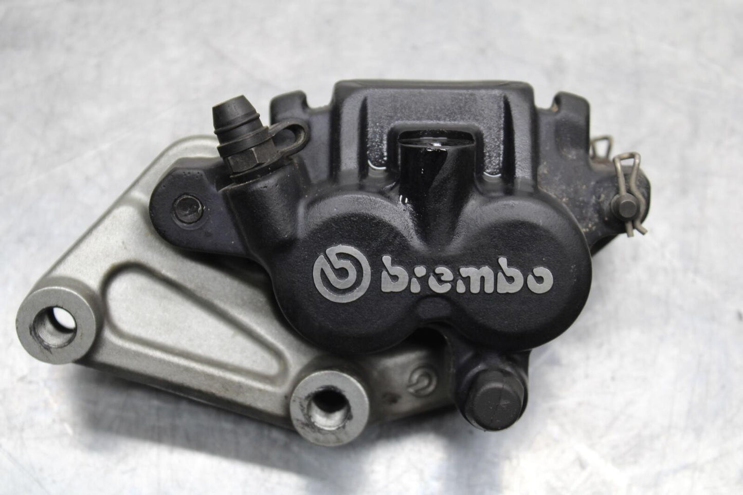 2005 Ducati Monster S2R RIGHT LEFT FRONT BRAKE CALIPER SET PAIR CALIPERS BB557