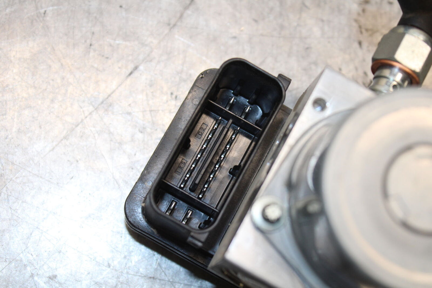 21-24 KTM 890 ADVENTURE R ABS PUMP UNIT MODULE BB723