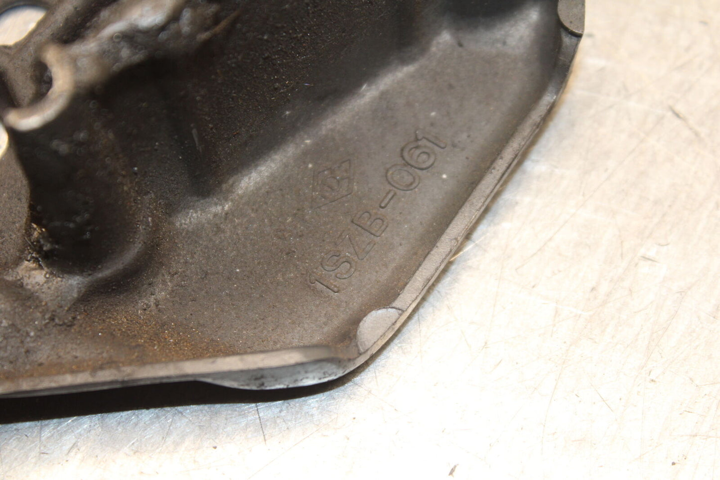 93 SUZUKI GSXR750W ENGINE SPROCKET COVER BB112