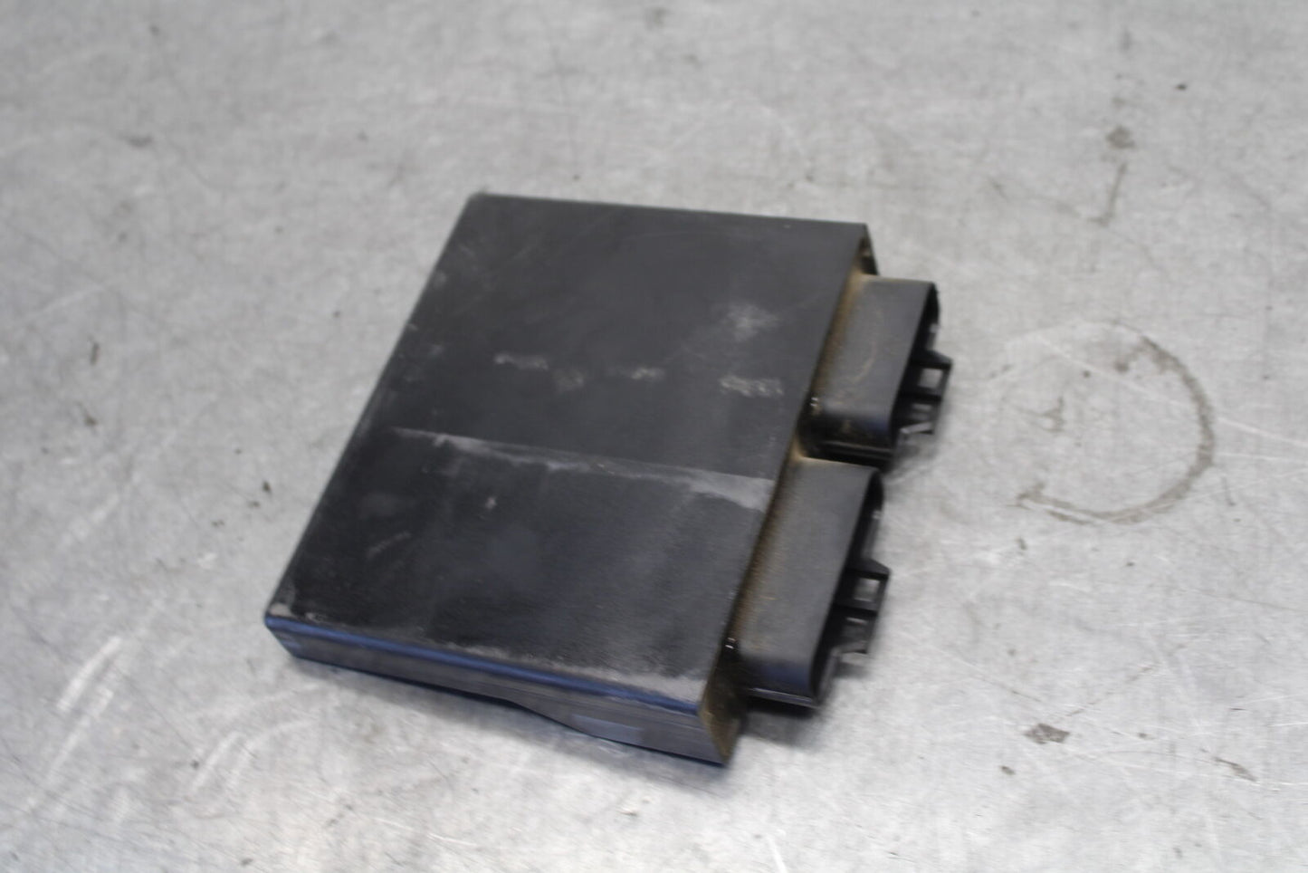 04 SUZUKI GSXR600 ECU CONTROLLER UNIT BLACK BOX ECM CDI 32920-29G20 BB676