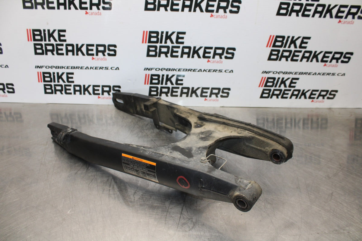 08-18 KAWASAKI KLR650 REAR SWINGARM BACK SUSPENSION SWING ARM BB183