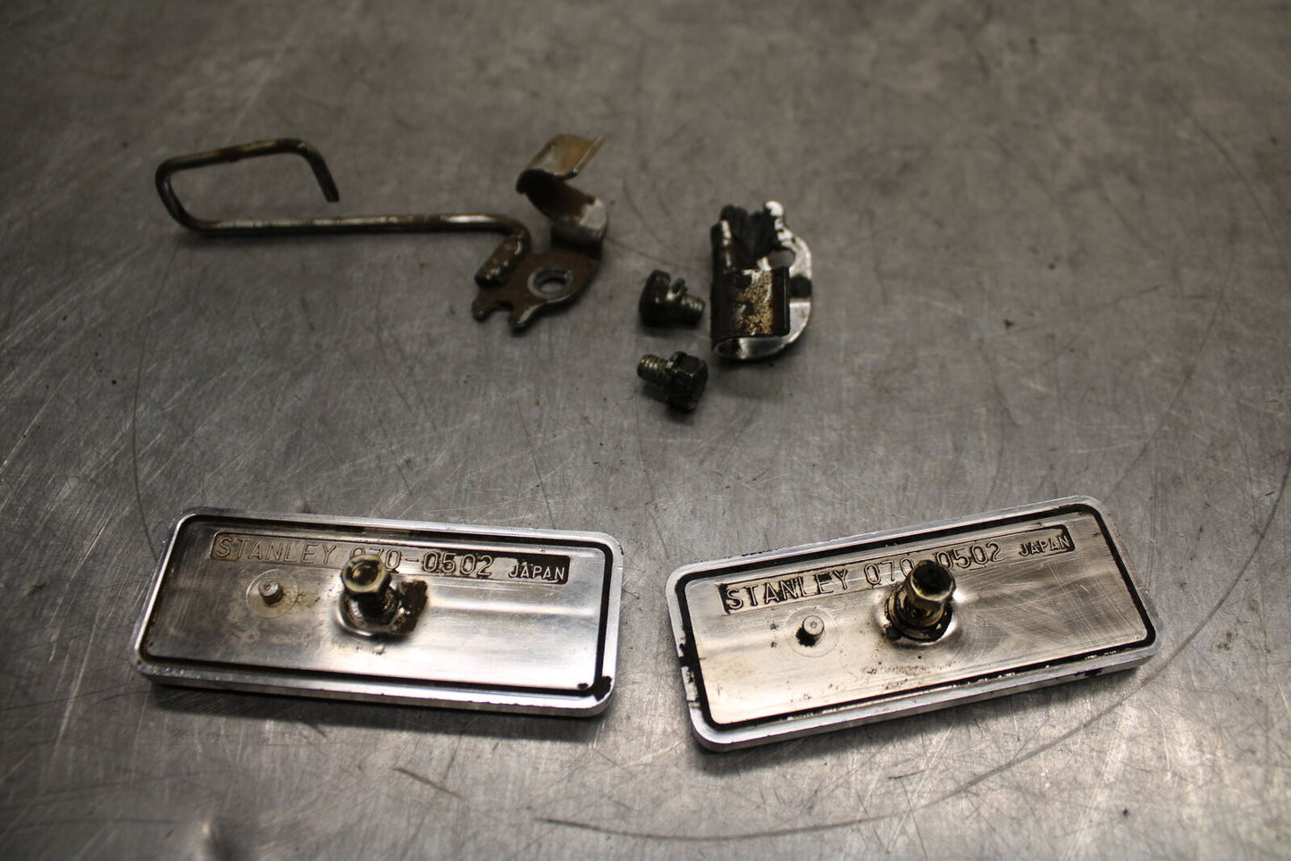 1984 Yamaha Virago 1000 REFLECTOR GARNISH MARKER BB117