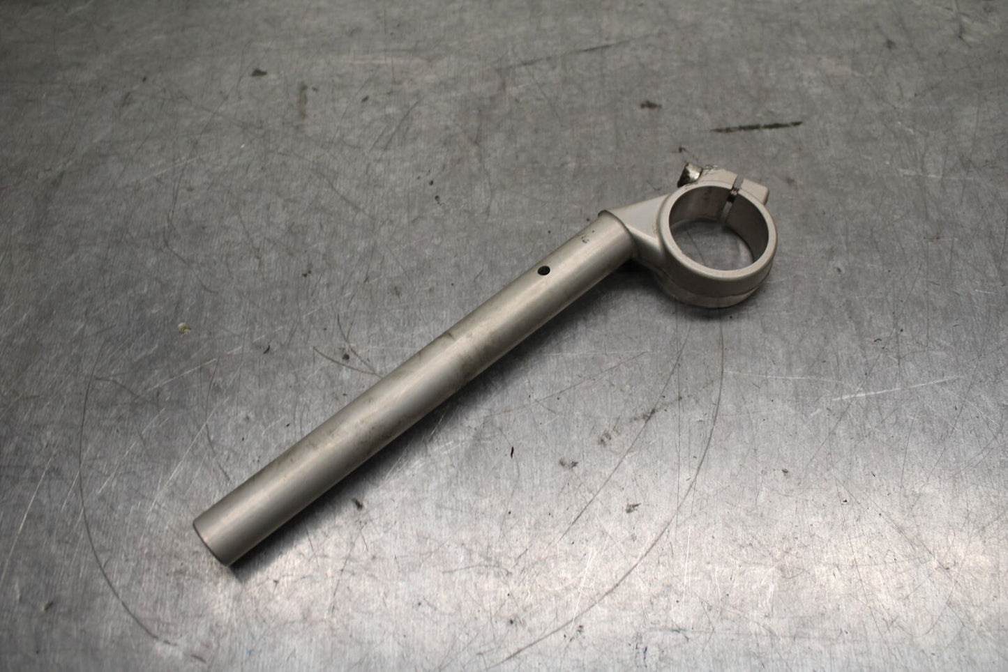 03-04 TRIUMPH DAYTONA 600 LEFT CLIP ON HANDLEBAR BB745