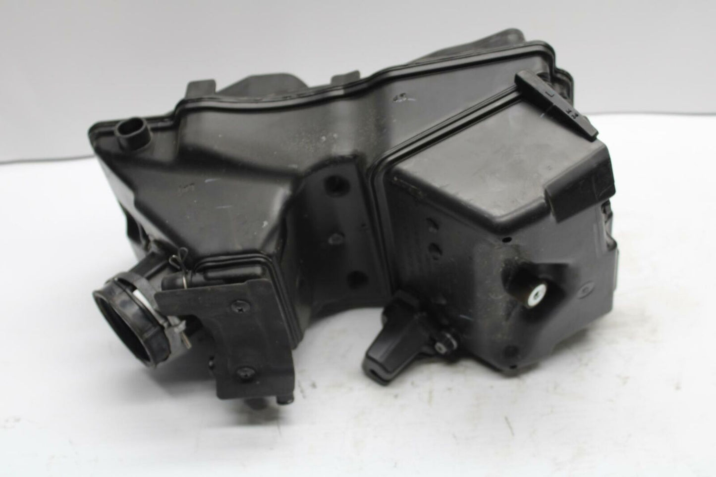 18-20 HUSQVARNA VITPILEN 401 AIRBOX AIR INTAKE FILTER BOX BB248