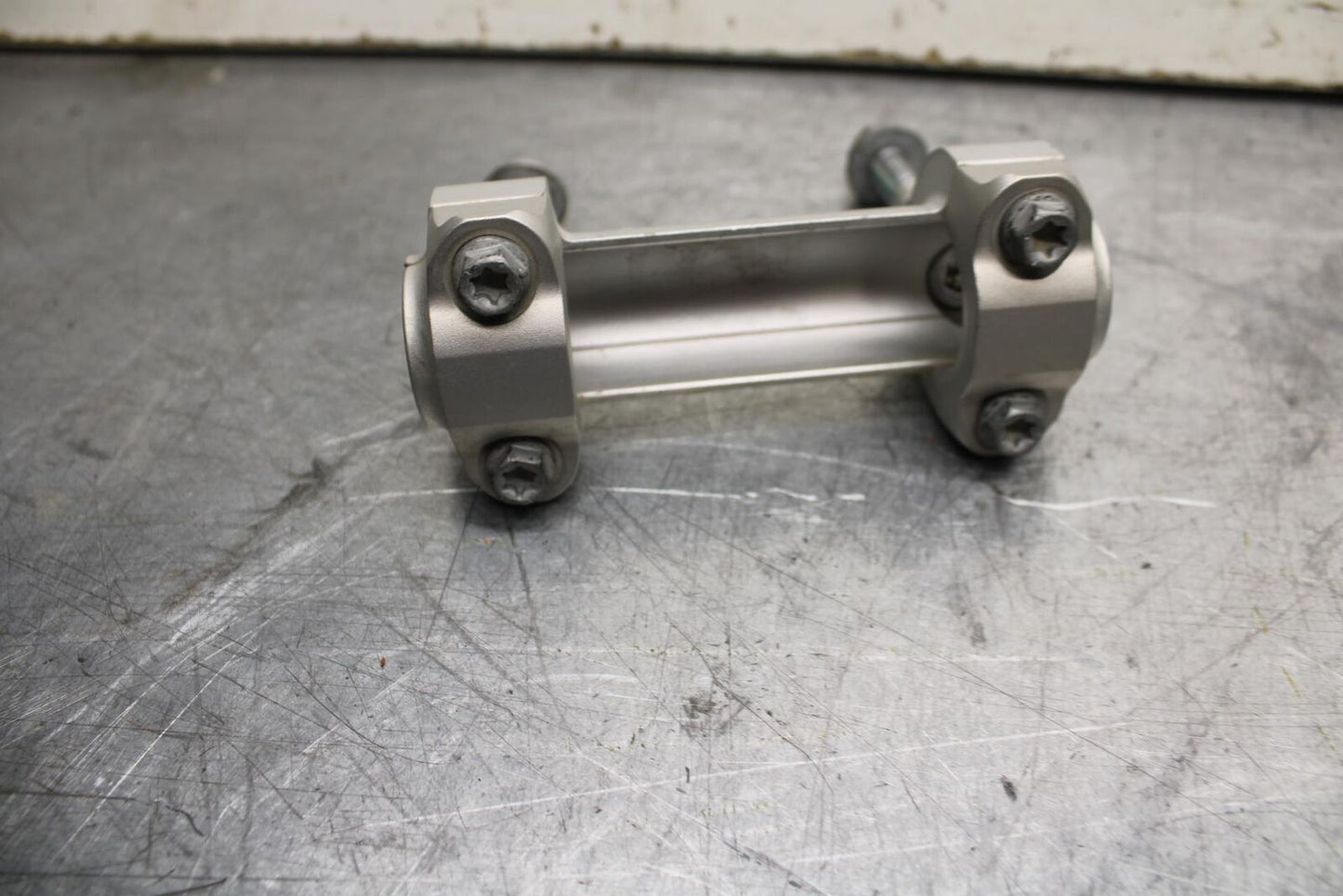 16-18 KTM 690 DUKE HANDLEBAR RISERS BB631