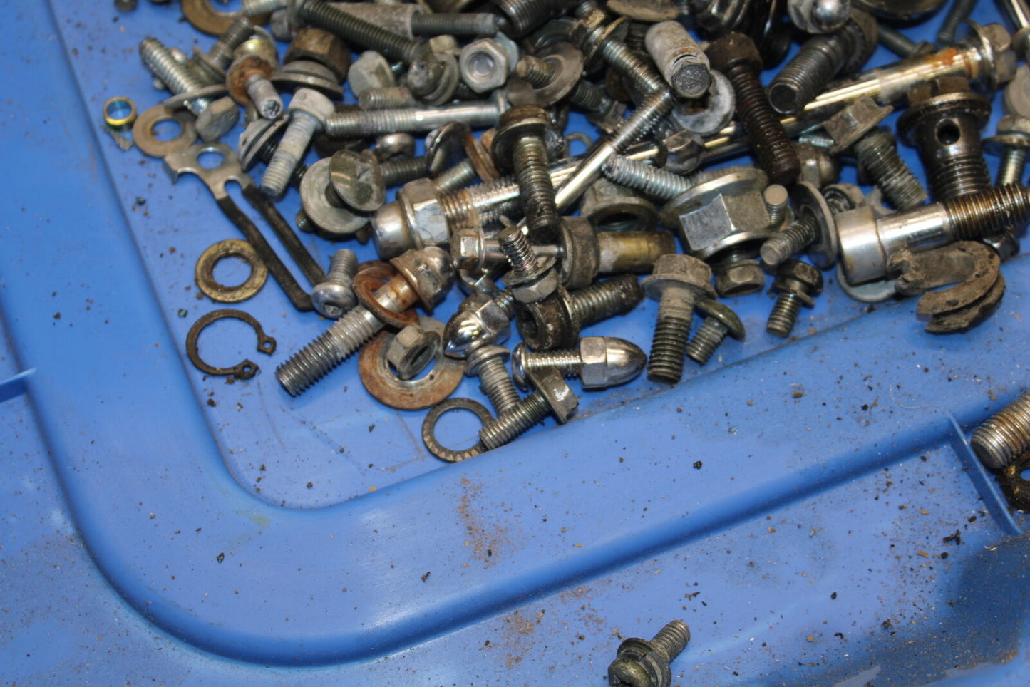 87-03 SUZUKI INTRUDER 1400 VS1400GLP MOUNTING BOLTS HARDWARE MOTOR SCREWS BB702