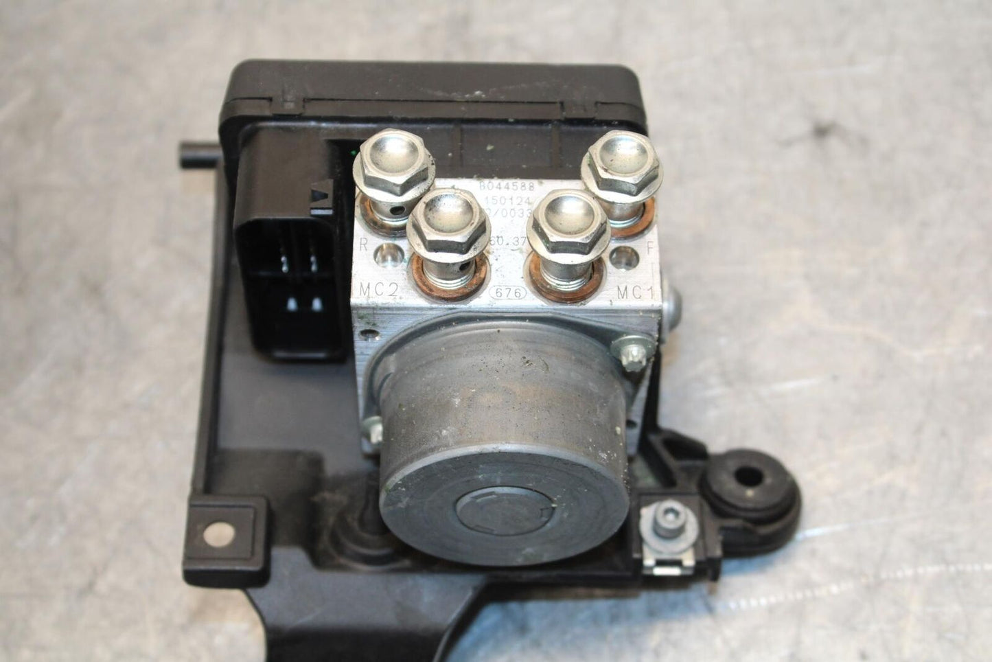 2016 Aprilia Tuono V4 1100 RR ABS ABS PUMP UNIT MODULE B044760 BB53