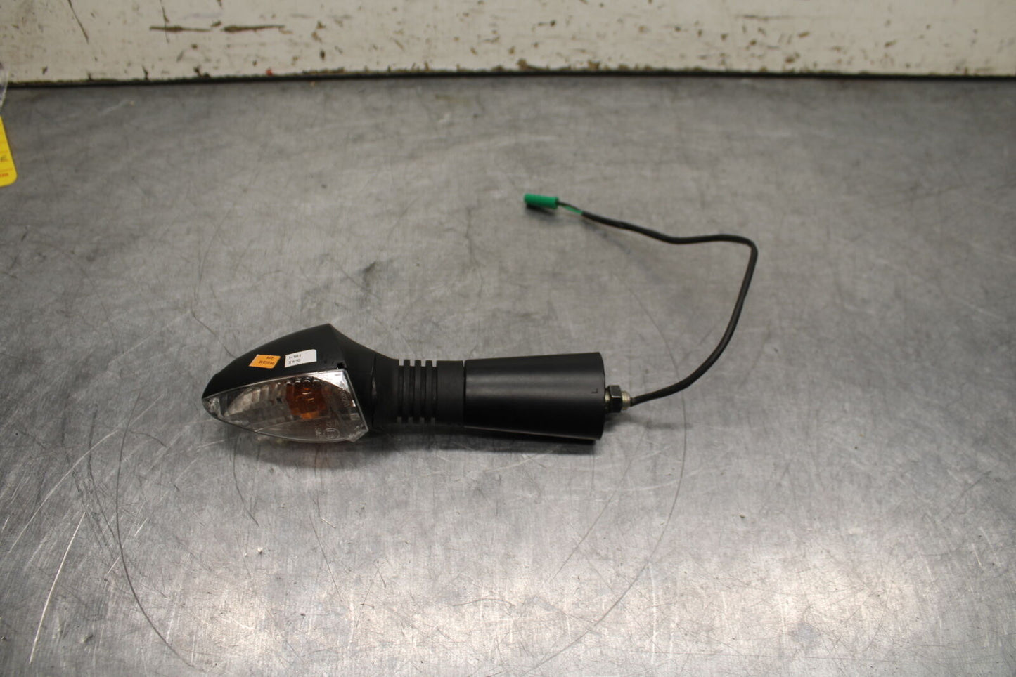 17-24 KTM 390 DUKE LEFT FRONT TURN SIGNAL LIGHT INDICATOR BB734