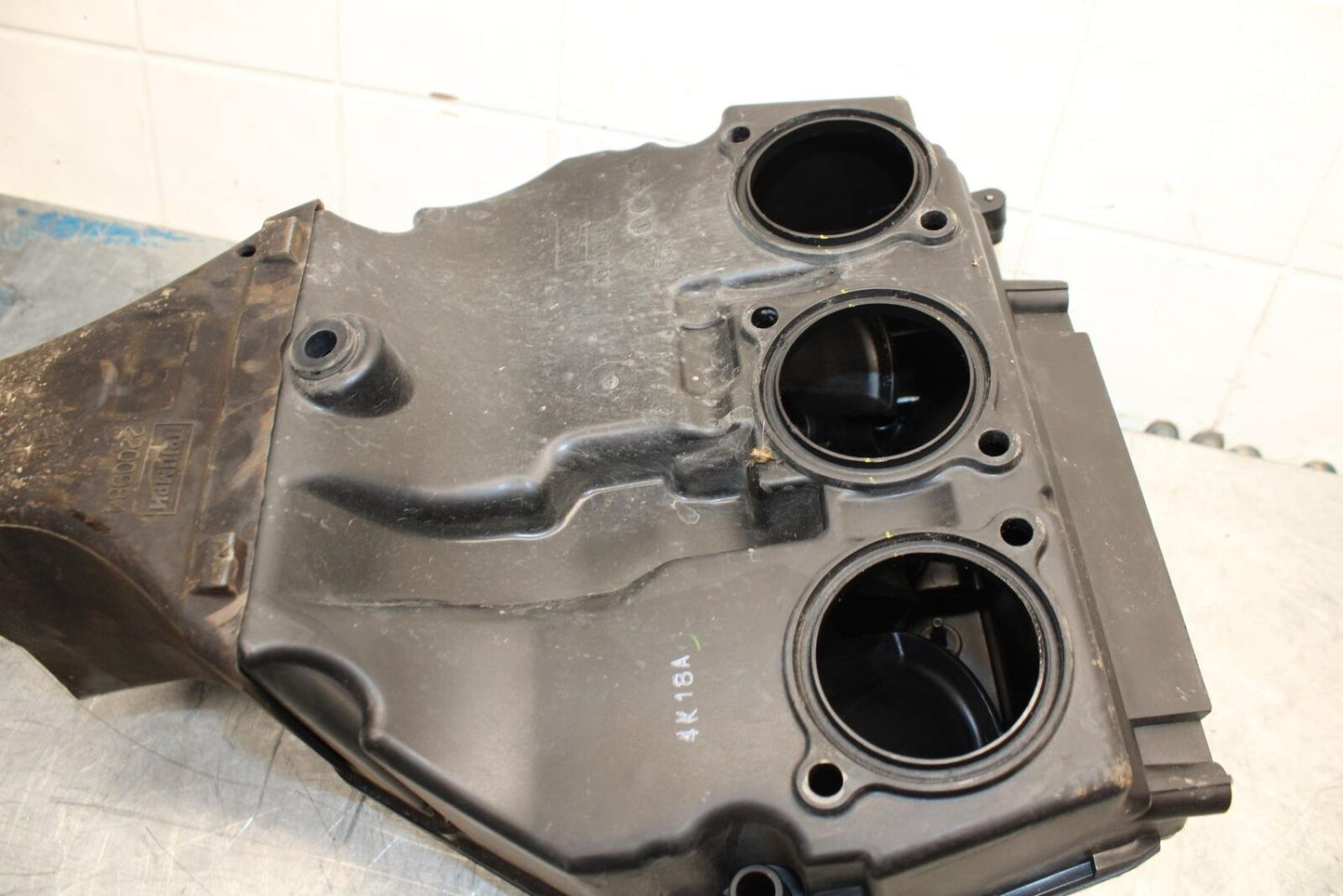14-15 TRIUMPH STREET TRIPLE R AIRBOX AIR INTAKE FILTER BOX BB441