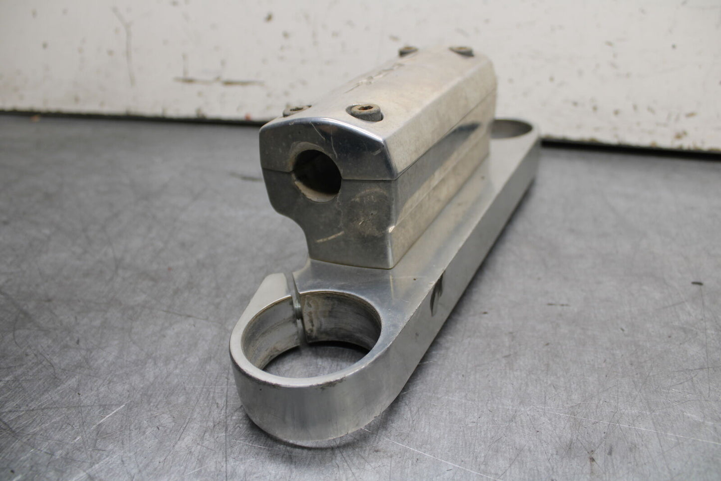02-04 HONDA VTX1800S FORKS UPPER TRIPLE TREE CLAMP BB712