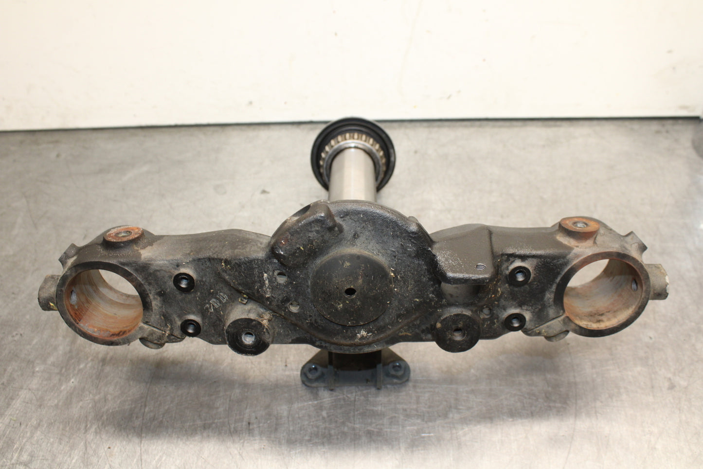 03-08 KAWASAKI VULCAN 1600 FRONT FORKS CLAMP LOWER TRIPLE TREE STEM BB754