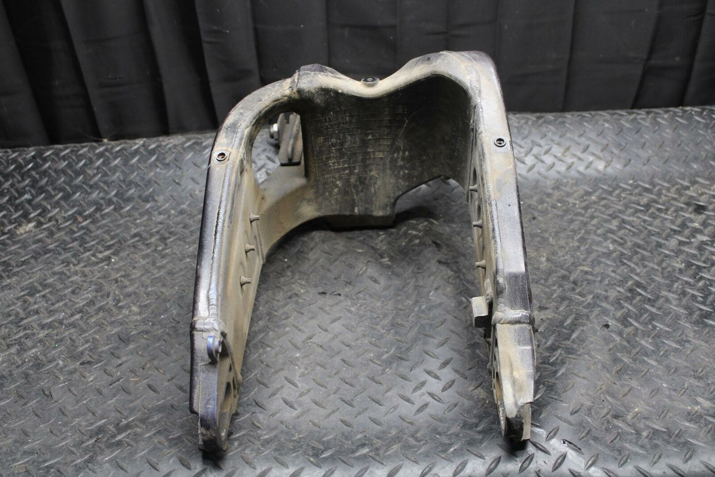 13-18 KAWASAKI NINJA ZX6R REAR SWINGARM BACK SUSPENSION SWING ARM BB203