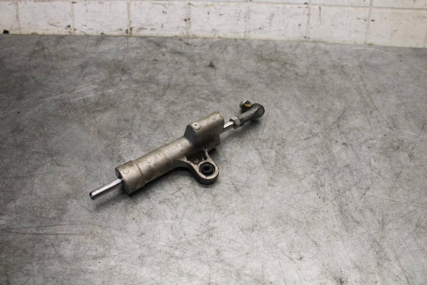 06-07 SUZUKI GSXR750 STEERING DAMPER STABILIZER 51750-01H10 BB543