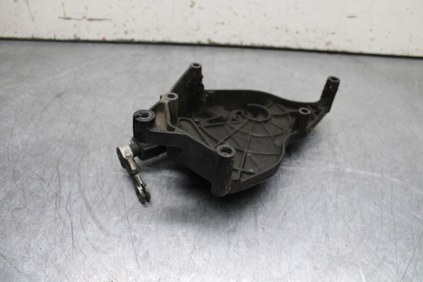 06-07 SUZUKI GSXR 600 ENGINE SPROCKET COVER BB243