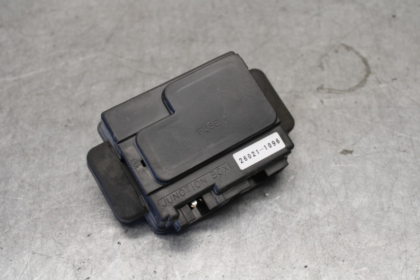 98-03 KAWASAKI VULCAN 1500L JUNCTION BOX FUSE BOX BB678
