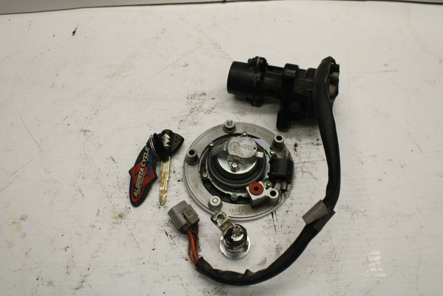 11-21 SUZUKI GSXR600 IGNITION LOCK KEY SET W/ GAS CAP AND SEAT LOCK BB252