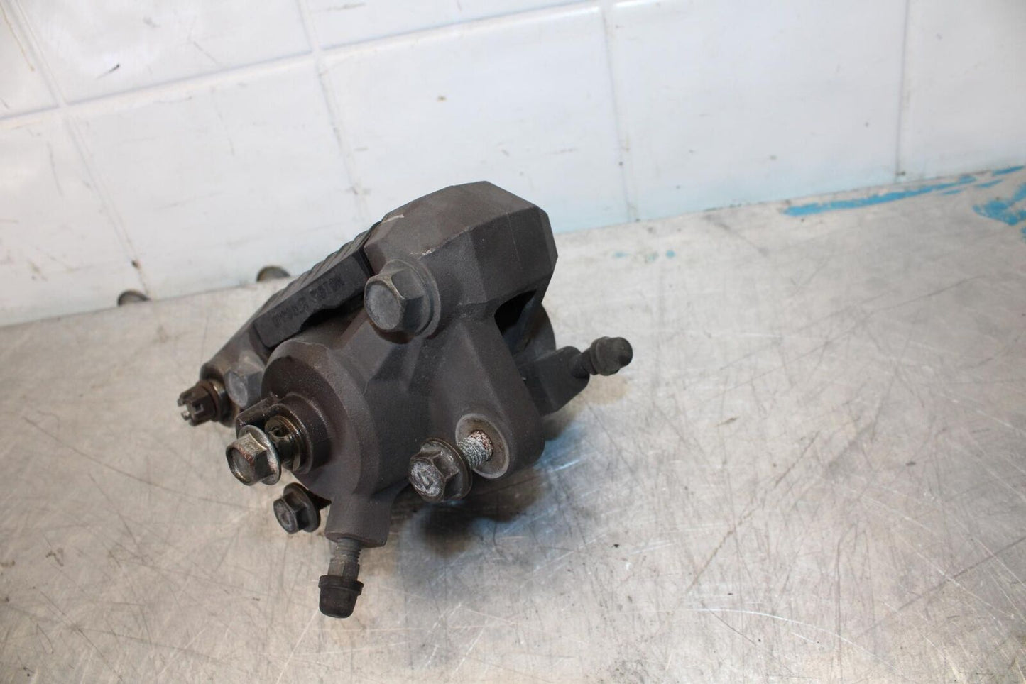 91-92 SUZUKI GSXR1100 GSXR 1100M REAR BACK BRAKE CALIPER BB435