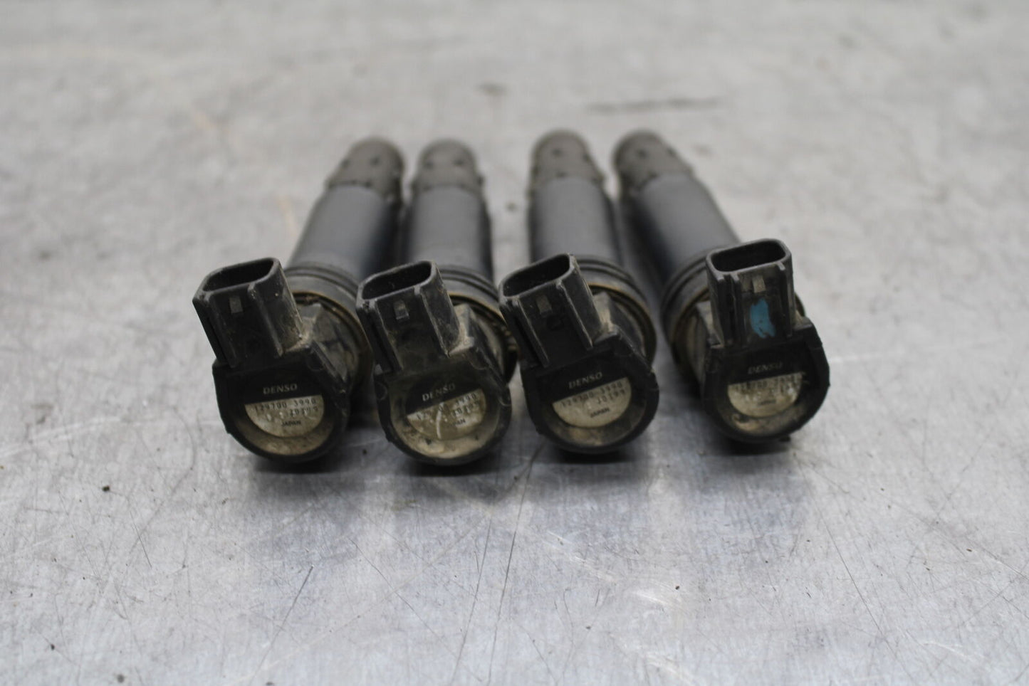 03-04 TRIUMPH DAYTONA 600 IGNITION COILS COIL SPARK PLUG CAPS BB745