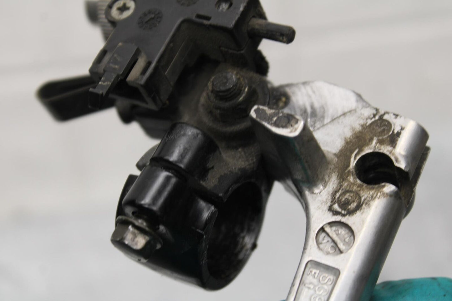 1999 Suzuki GSXR600 CLUTCH PERCH MOUNT WITH LEVER 57500-40F11 BB580