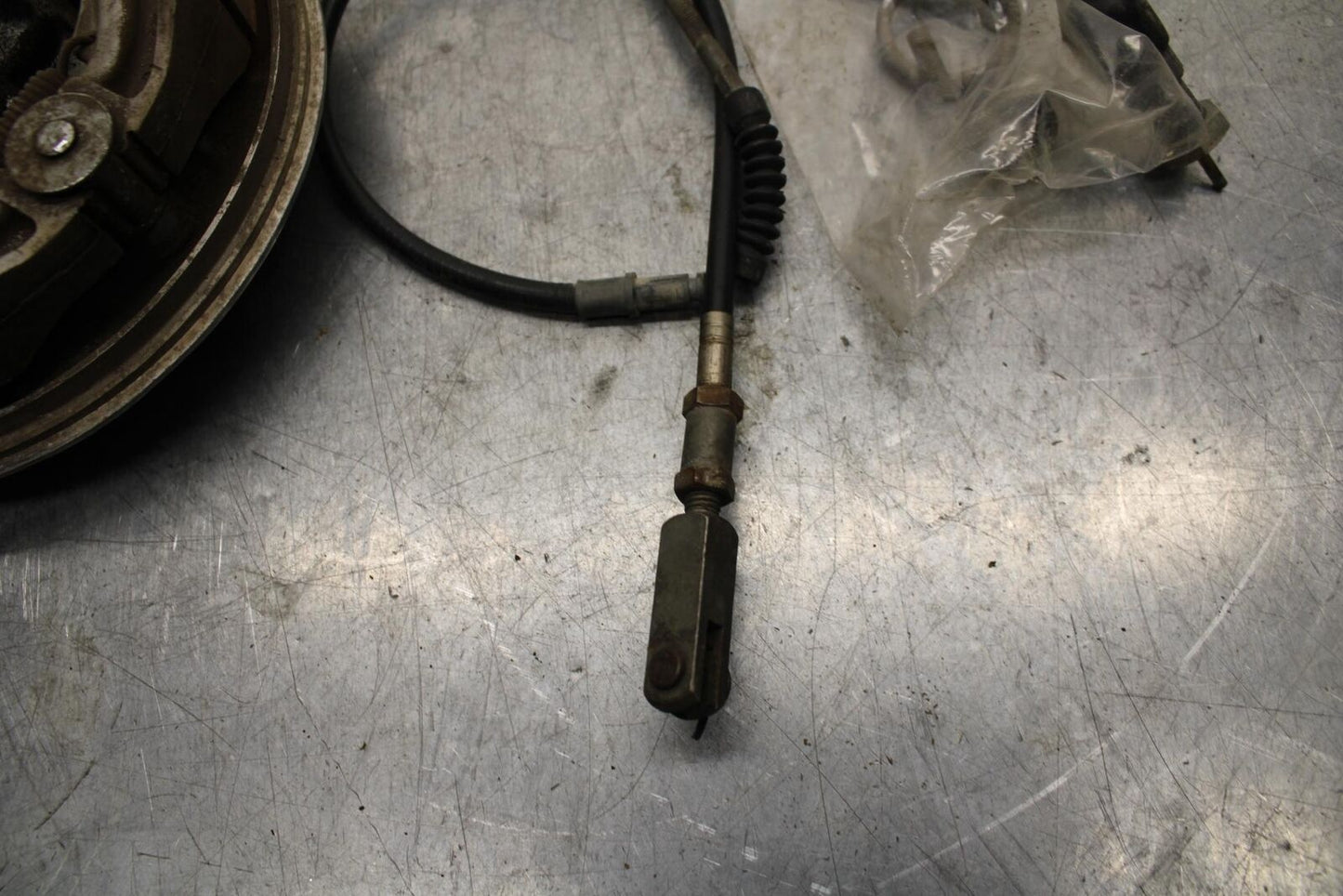 75 SUZUKI GT 550 REAR BRAKE HUB BB72