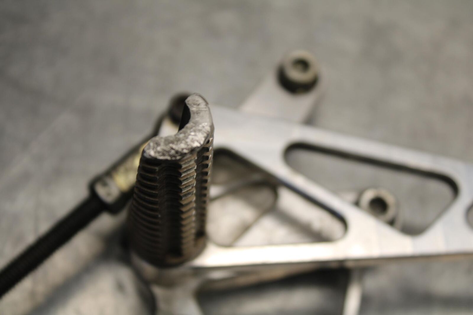 01-03 SUZUKI GSXR600 RIGHT LEFT REARSETS REAR SET DRIVER FOOT PEGS BB639