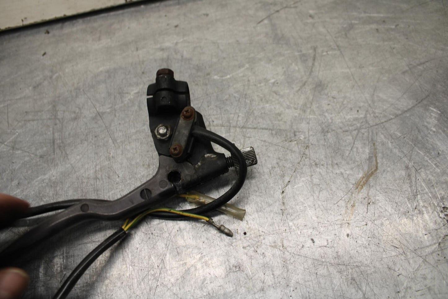 80-81 SUZUKI GS1000 G CLUTCH PERCH MOUNT WITH LEVER BB91
