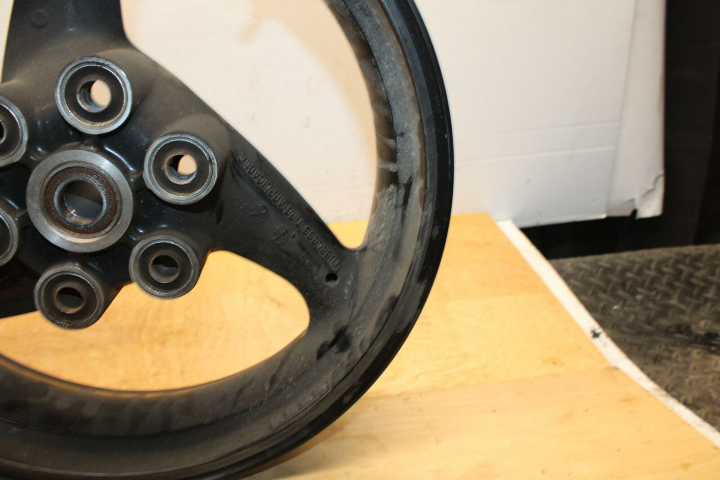08-14 DUCATI MONSTER 696 REAR WHEEL BACK RIM BB324