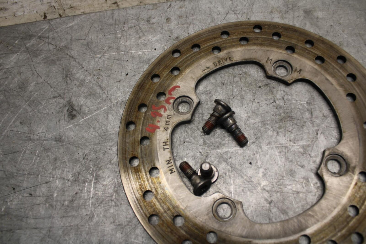 1999 Honda Super Hawk 1000 VTR1000F REAR ROTOR BACK BRAKE DISC BOLT BB51